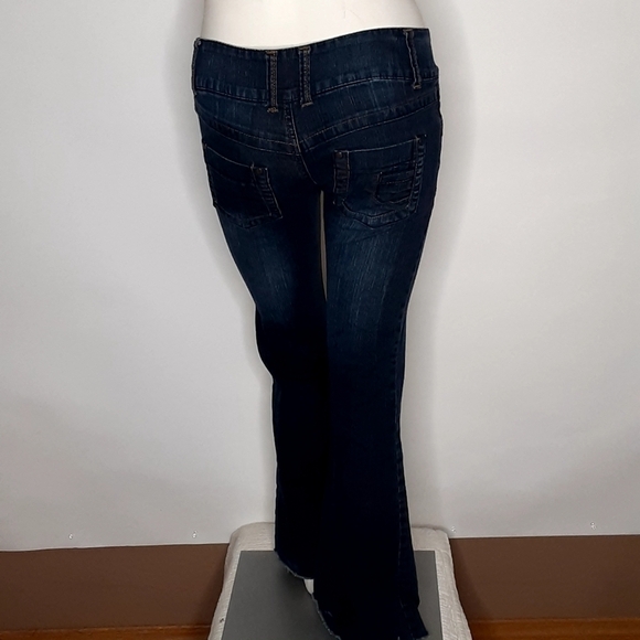 No name cute form fitting jeans - Picture 3 of 6